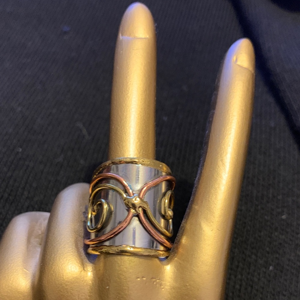 Chic Tri-Tone Women's Ring